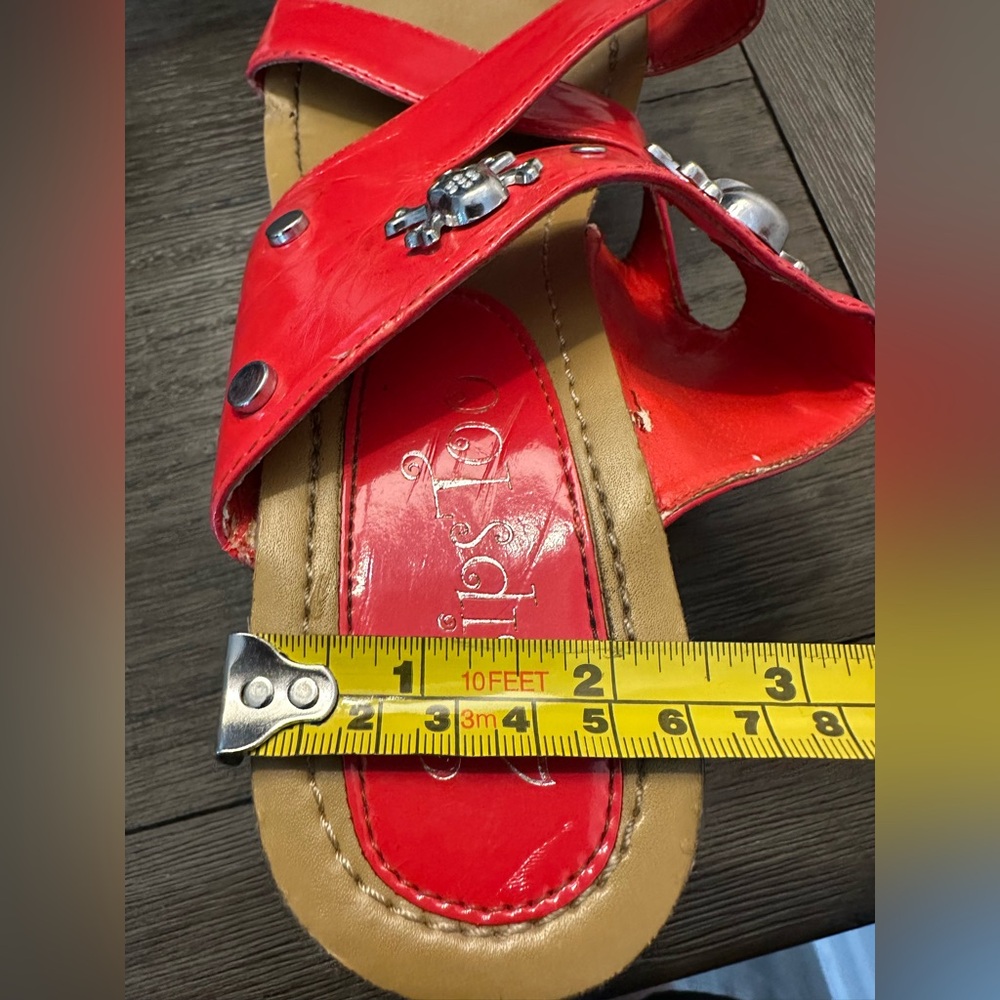 2 LIPS TOO Red Skull Toe Sandals - No Size  (9) - Picture 14 of 16